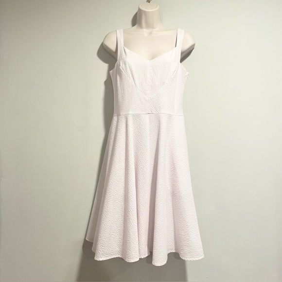 Ann Taylor pink & white seersucker summer dress - Picture 2 of 14